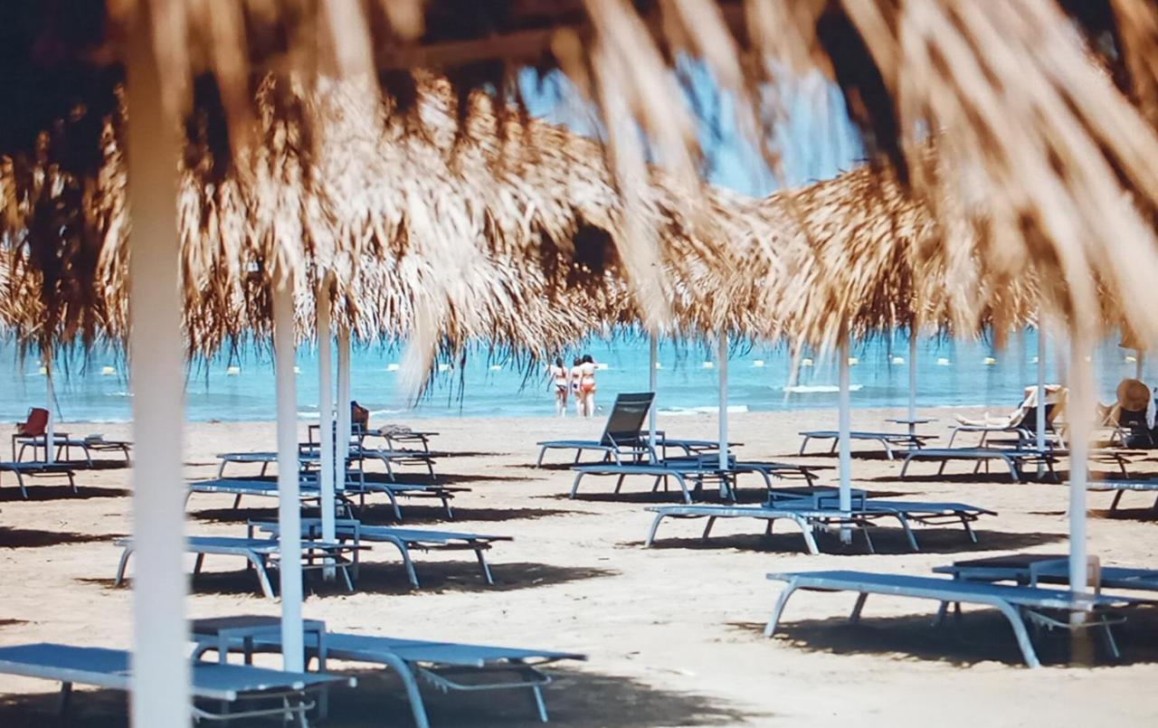 Sea Breeze Hotel Nardaran Kültér fotó